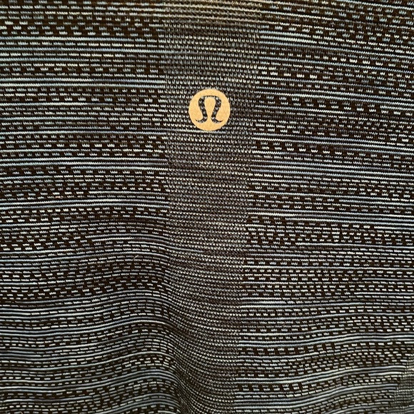 Lululemon Swiftly Tech Short Sleeve 2.0 Prism Stripe Turquoise Tide Size 10 - Picture 4 of 6